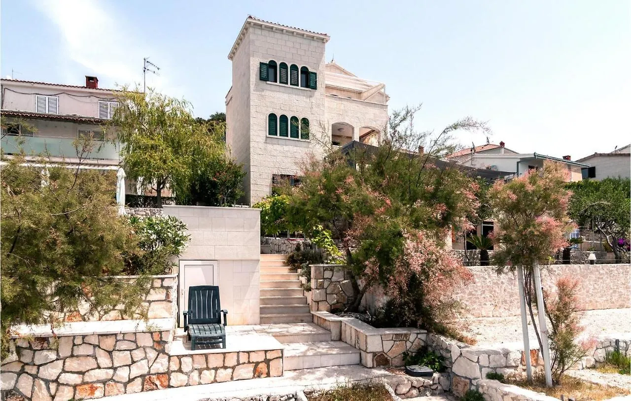 Awesome Apartment In Okrug Donji With Kitchen Donji Okrug